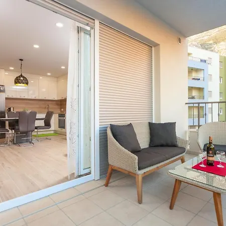 Apartment Center New Krivic *