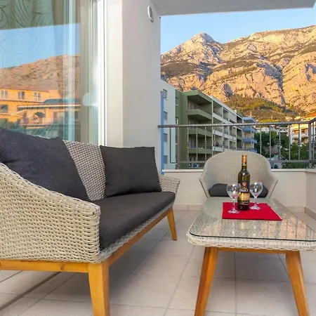 Center New Krivic Lägenhet